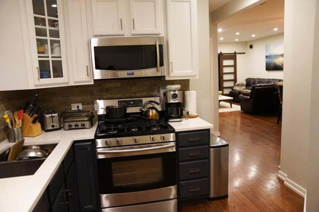 Apartamento Nice And Cozy. Sleeps 5. Chicago Exterior foto